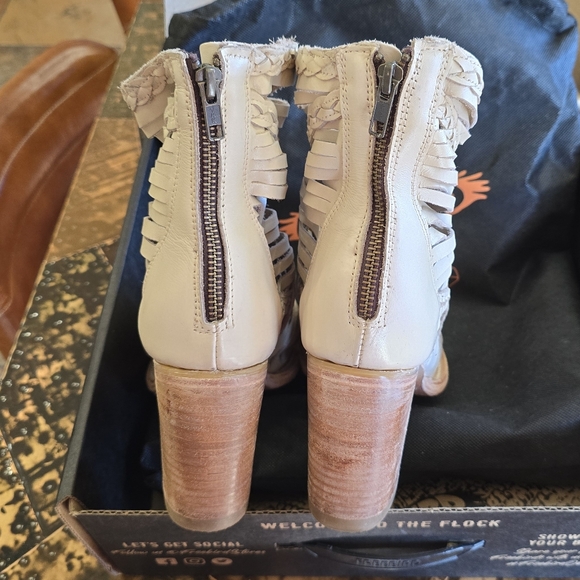 Freebird BELA Braided Beige Open-Toe Sandals - Picture 5 of 15